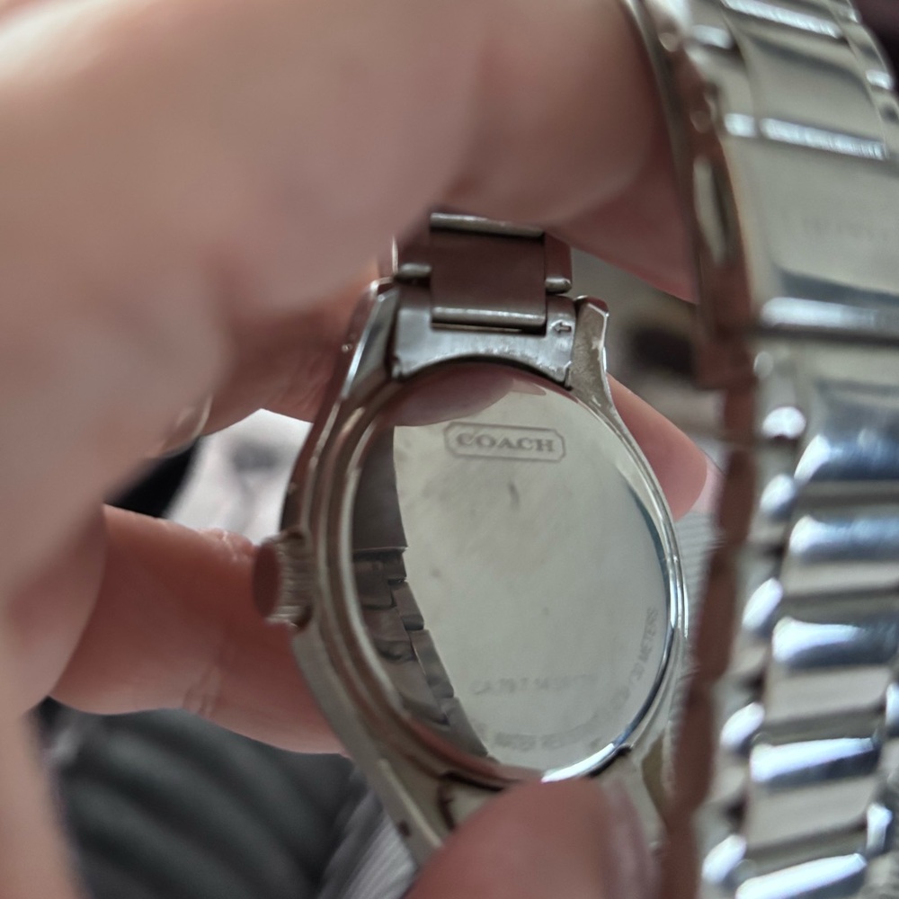 COACH "Maddy" wrist watch, model #14501937, stainless steel case & bracelet EUC - Picture 8 of 8